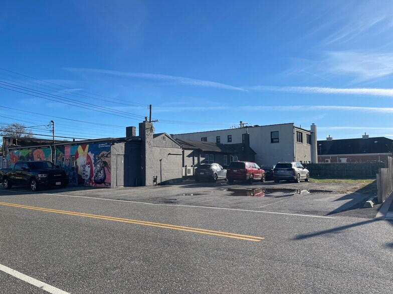 More Photos Of 701-705 Walt Whitman Rd, Melville Storefront For Sale