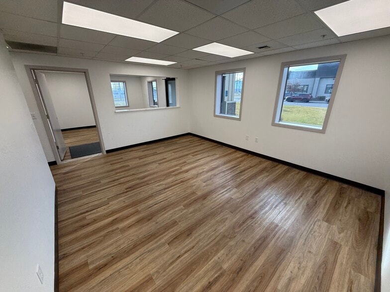 More Photos Of 2900 Sutherland Dr, Union Gap Manufacturing For Lease