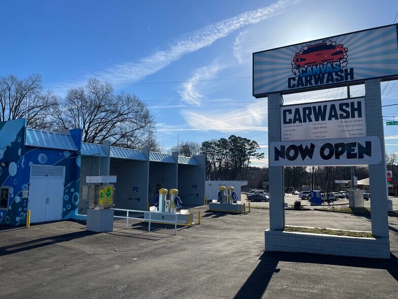 Primary Photo Of 1431 Eastway Dr, Charlotte Carwash For Sale