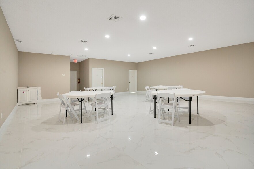 More Photos Of 1240 E Normandy Blvd, Deltona Office For Lease