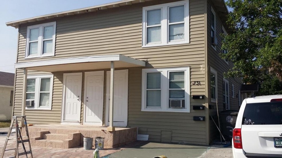 More Photos Of 1331 Longwood St, West Palm Beach Apartments For Sale