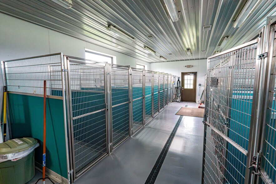 More Photos Of 191 Wallins Corners Rd, Amsterdam Healthcare For Sale