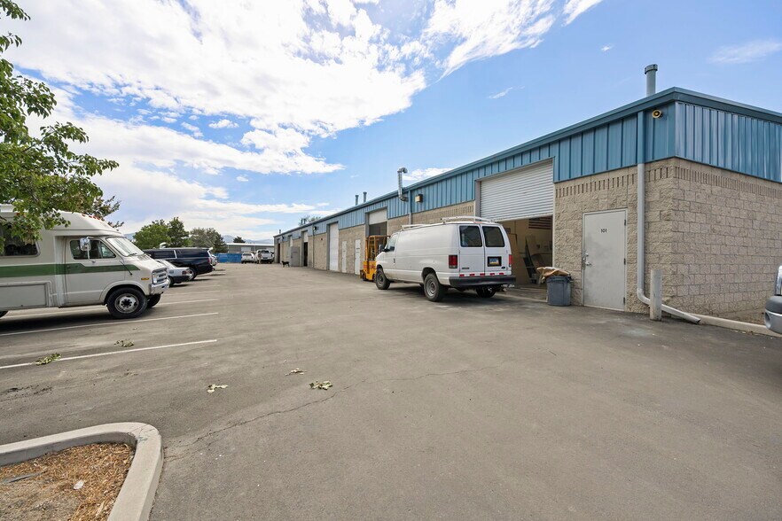 More Photos Of 1176 Angela Ct, Minden Manufacturing For Lease