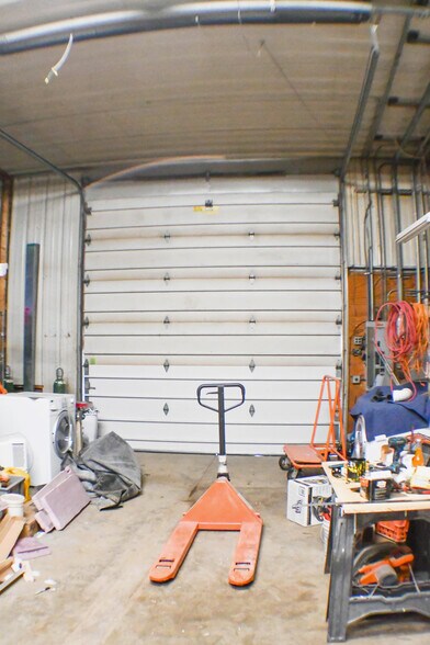 More Photos Of 3000 S 1st St, Clinton Manufacturing For Sale