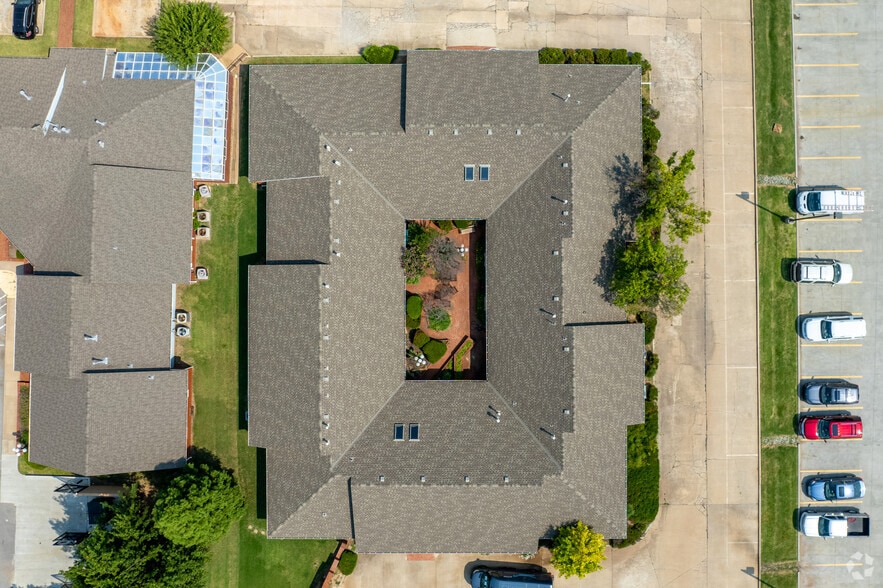More Photos Of 3441 W Memorial Rd, Oklahoma City Office For Sale