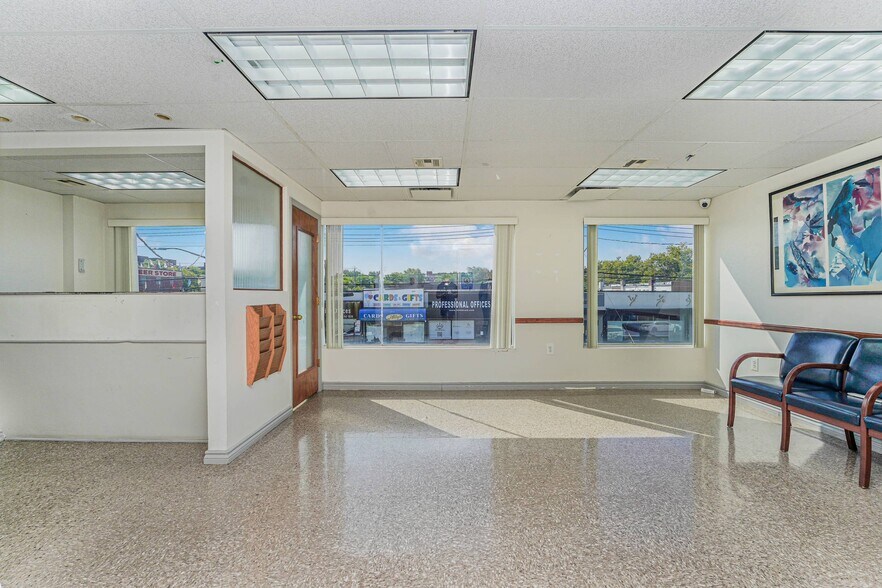 More Photos Of 3041 Avenue U, Brooklyn Medical For Lease