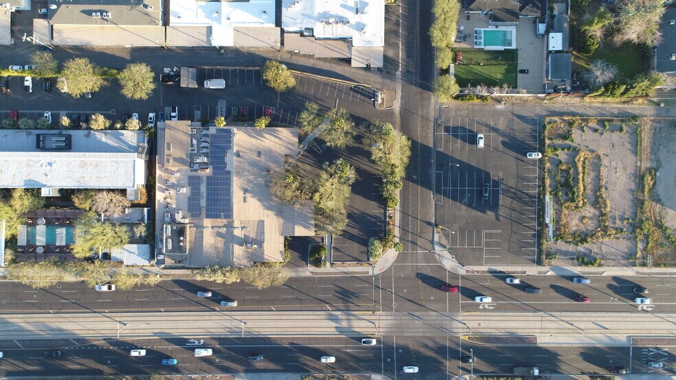 More Photos Of 300 W Camelback Rd, Phoenix Storefront Retail Office For Sale