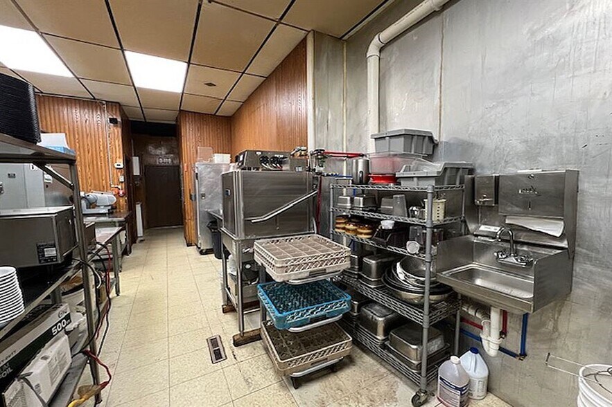 More Photos Of 105 Johnson Ave N, Fosston Storefront For Sale