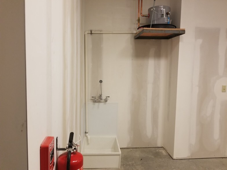 More Photos Of 4001-5001 University Town Center Dr, Morgantown Unknown For Lease