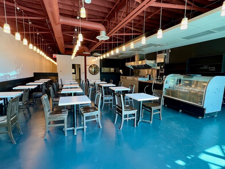 More Photos Of 10939 120th St NW, Edmonton General Retail For Lease