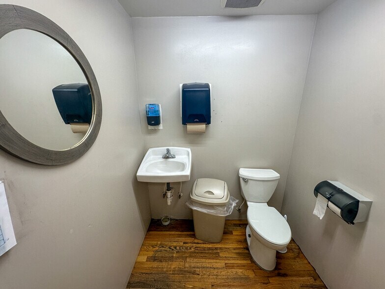 More Photos Of 6839 Outer Rd, Mountain Grove Supermarket For Sale