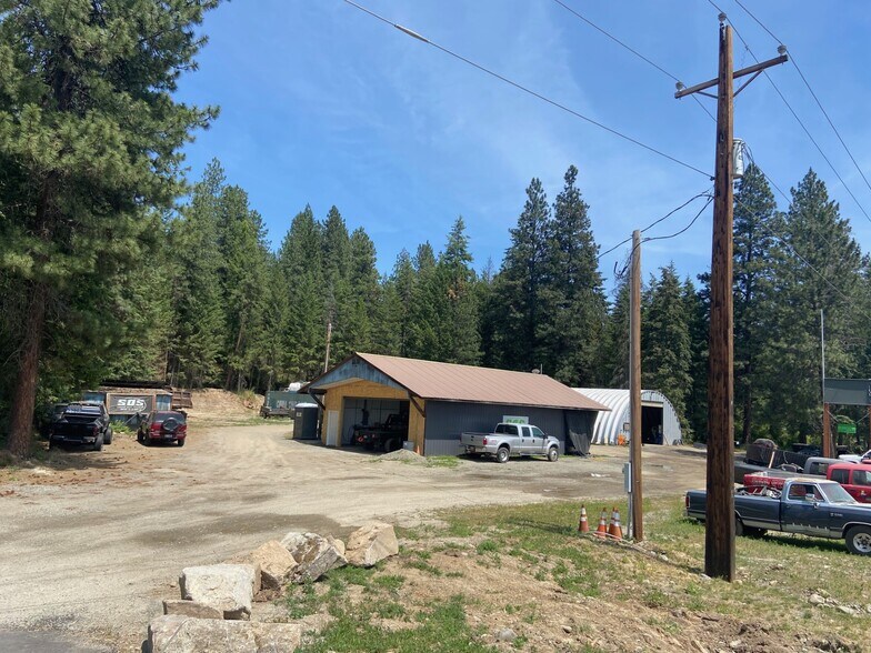 More Photos Of 11 Arbor Ln, Moyie Springs Service For Sale