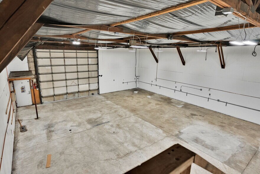 More Photos Of 11445 N Reed Rd, Hayden Warehouse For Lease