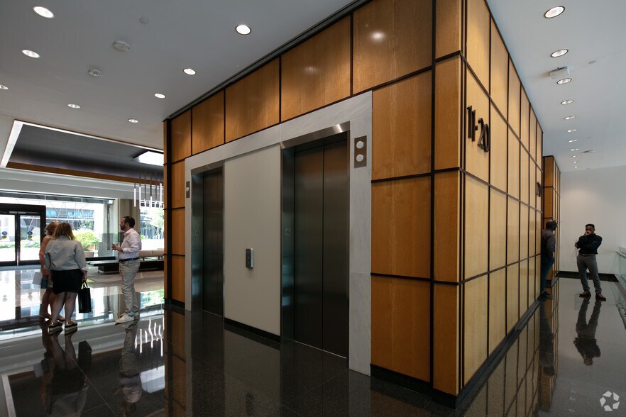 More Photos Of 3060 Peachtree Rd NW, Atlanta Office For Lease