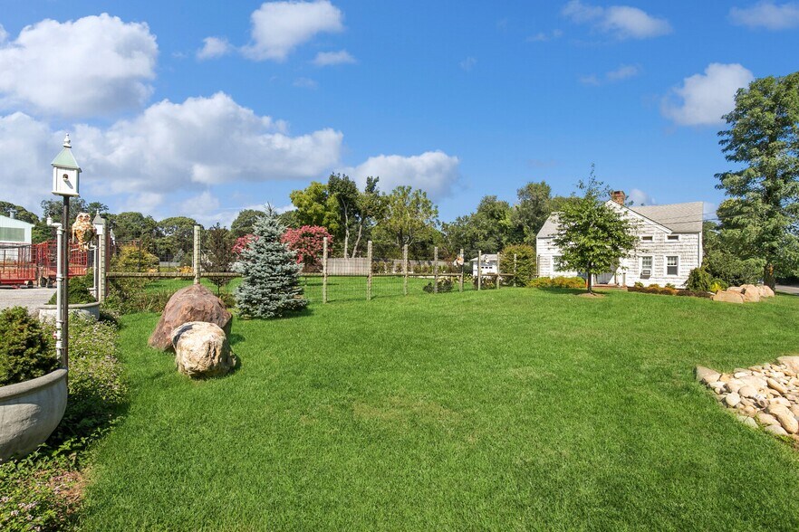 More Photos Of 185 N Country Rd, Mount Sinai Garden Center For Sale