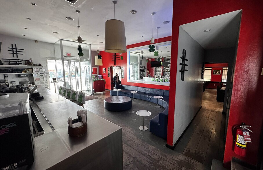 More Photos Of 500 City Island Ave, Bronx Restaurant For Sale