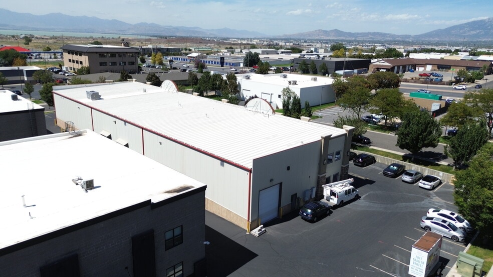 More Photos Of 1349 W 760 N, Orem Flex For Lease