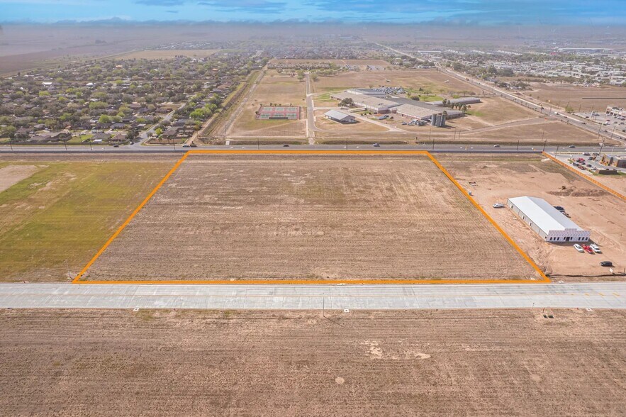 More Photos Of 3510 Economic Ave, Weslaco Unknown For Lease