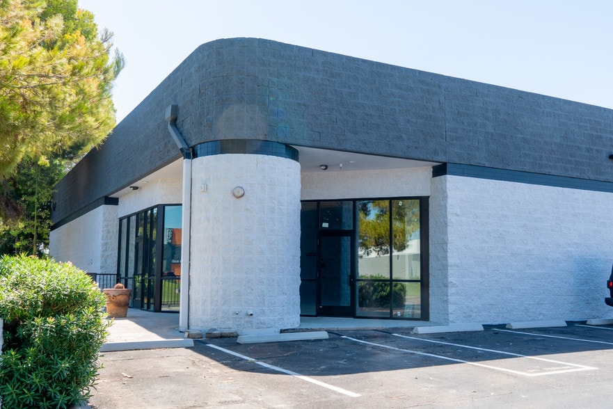 More Photos Of 1445 W 12th Pl, Tempe Light Distribution For Lease