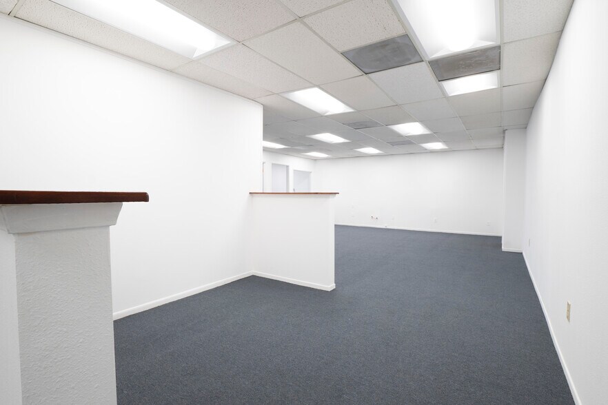 More Photos Of 5435 Cahuenga Blvd, North Hollywood Office For Sale