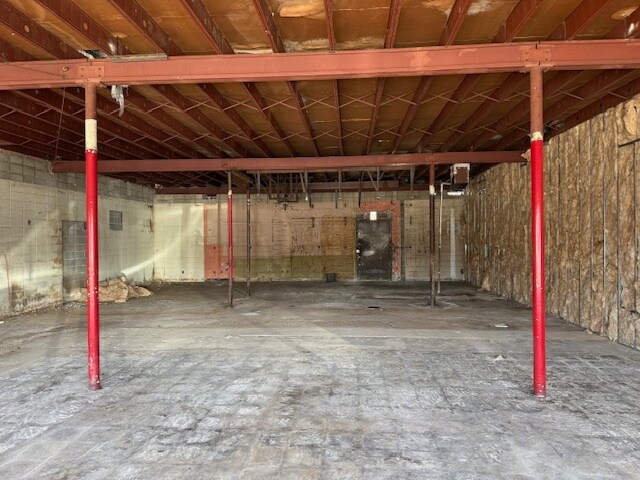 More Photos Of 8560 Long Point Rd, Houston Storefront For Lease
