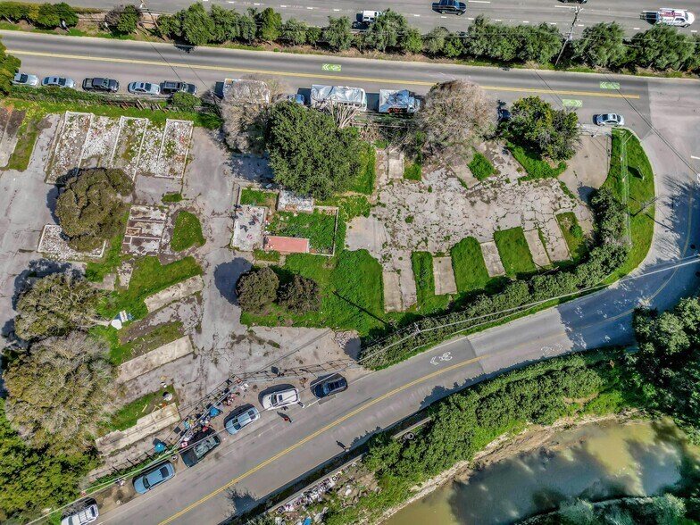 More Photos Of 1893 Woodland Ave, East Palo Alto Land For Sale