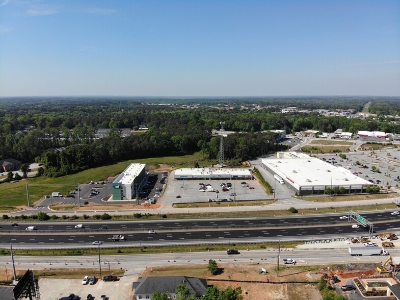 More Photos Of 1363 Iris Dr SE, Conyers Freestanding For Sale