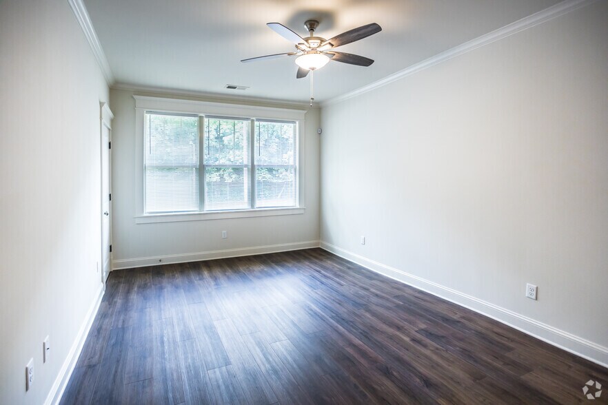 More Photos Of 2342-2352 Parkway Pl, Memphis Apartments For Sale