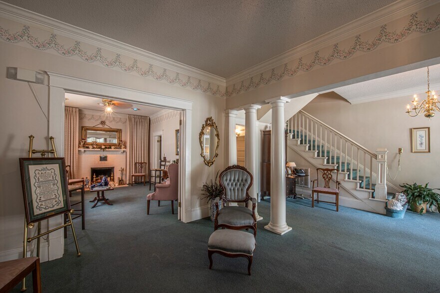 More Photos Of 913 N Arendell Ave, Zebulon Funeral Home For Sale