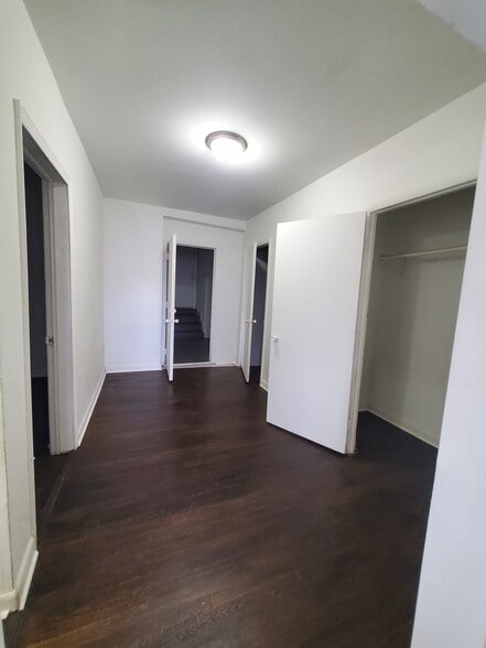 More Photos Of 4926 Marlboro Pike, Capitol Heights General Retail For Lease