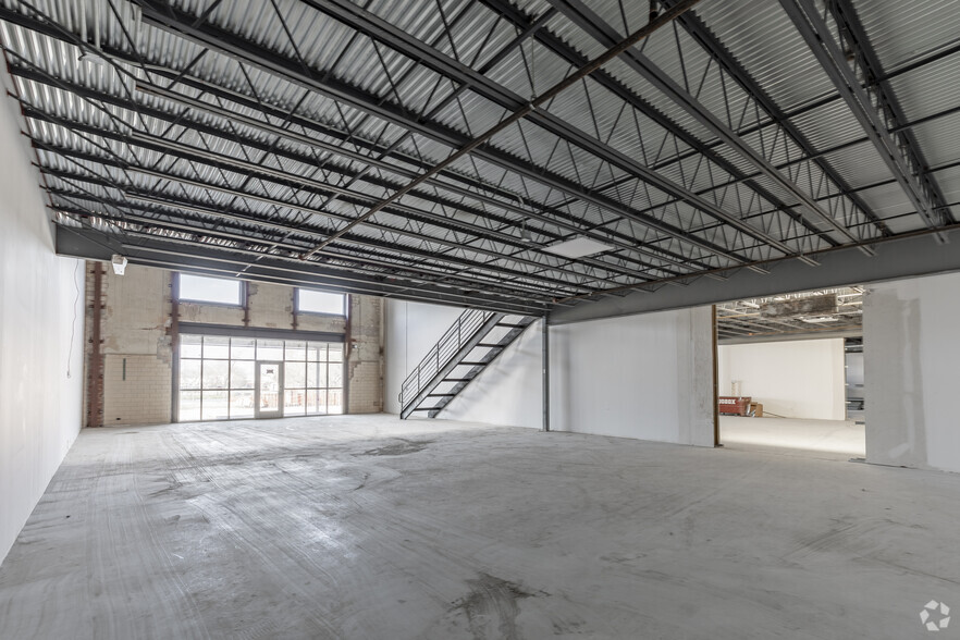 More Photos Of 215 Coca Cola Pl, San Antonio Apartments For Lease