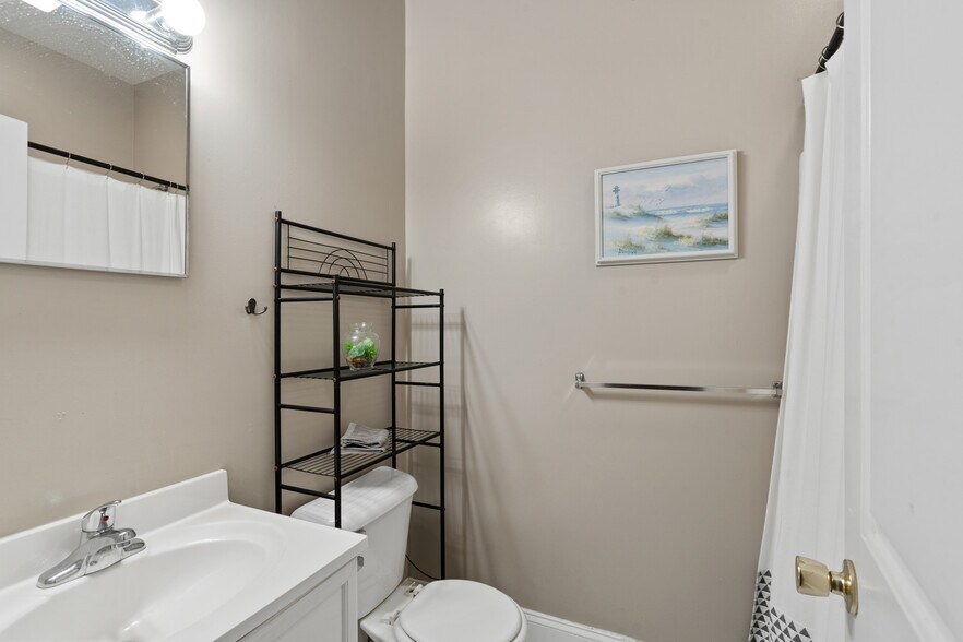 More Photos Of 317 W Fayette St, Syracuse Storefront Retail Office For Sale