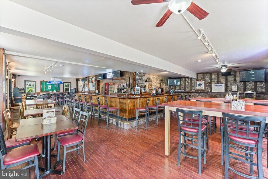 More Photos Of 2116 Old Route 100, Bechtelsville Restaurant For Sale