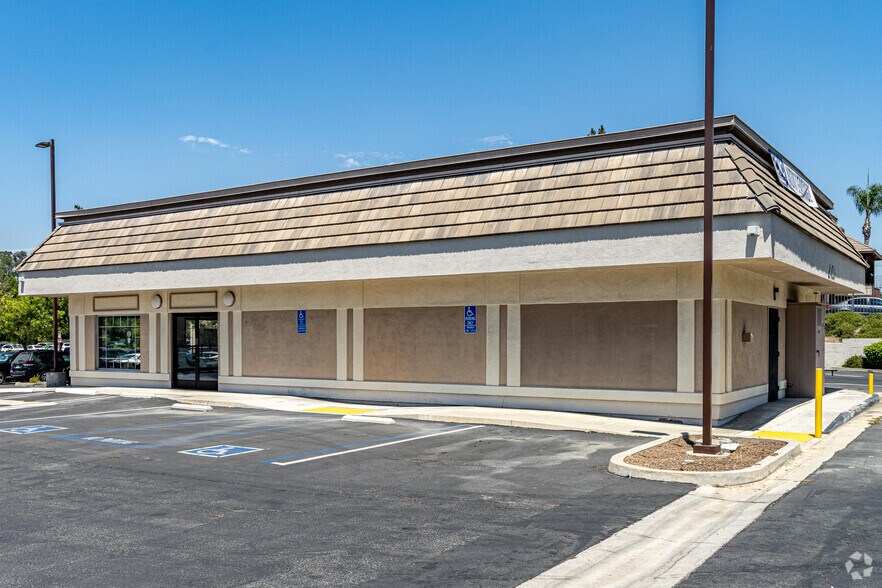 More Photos Of 2711-2899 S Diamond Bar Blvd, Diamond Bar Unknown For Lease