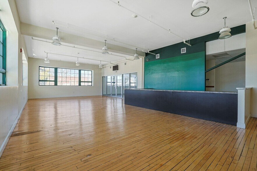 More Photos Of 31 W Broad St, Haverstraw Office For Lease