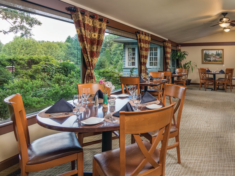 More Photos Of 86 Lily Pad Ln, Flat Rock Hotel For Sale