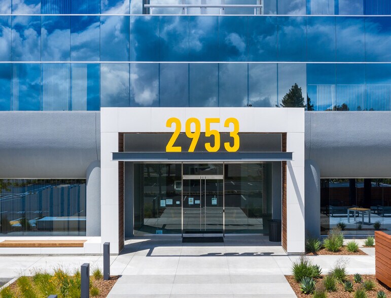 More Photos Of 2953 Bunker Hill Ln, Santa Clara Loft Creative Space For Lease