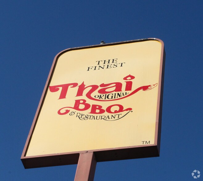 More Photos Of 5324 Hollywood Blvd, Los Angeles Fast Food For Lease