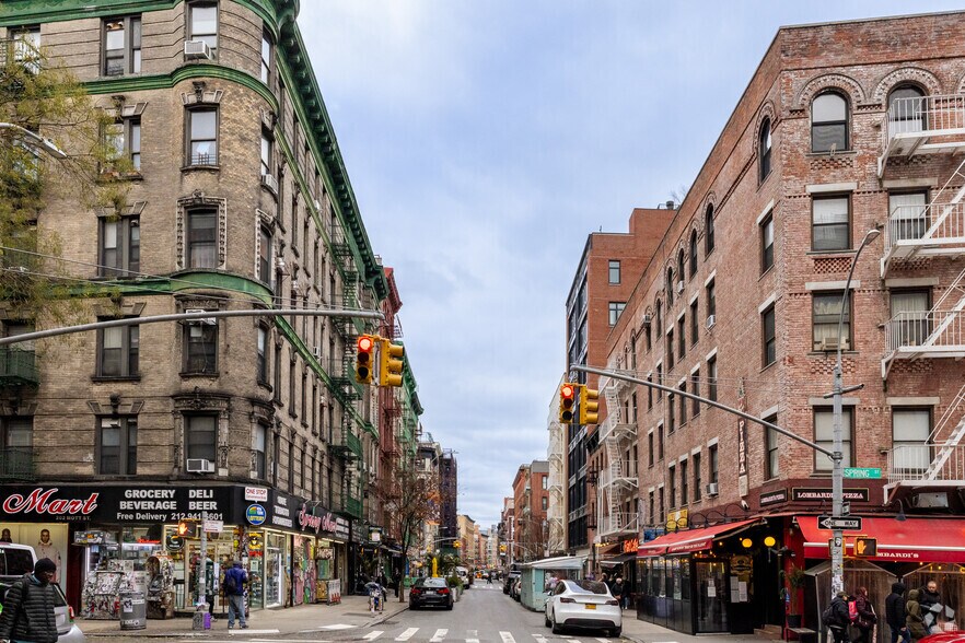 More Photos Of 199 Mott St, New York Apartments For Lease