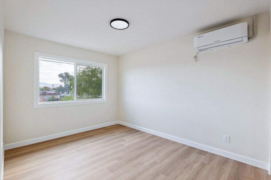 More Photos Of 1772 Rio Grande Rd, Bullhead City Multifamily For Sale