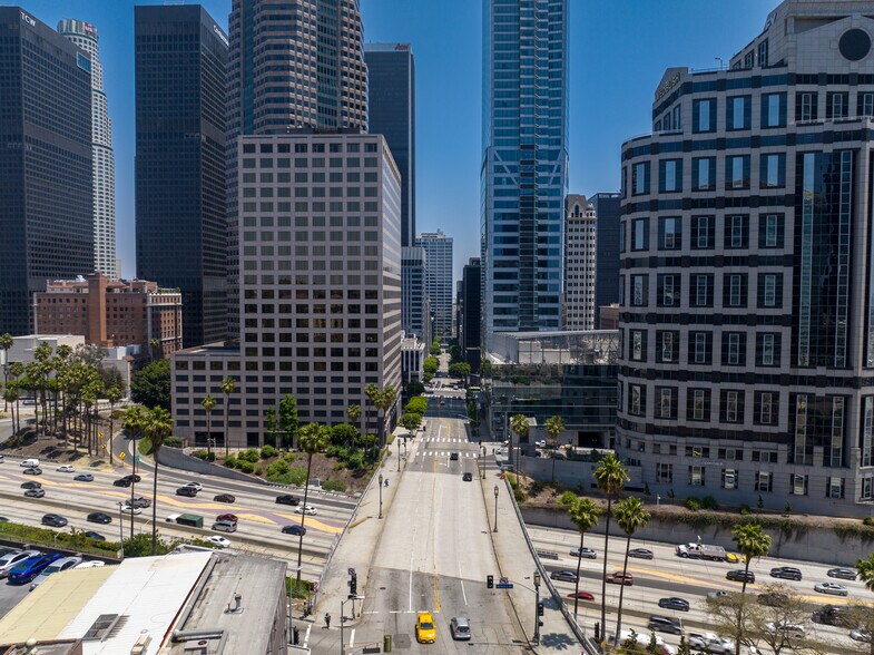 More Photos Of 915 Wilshire Blvd, Los Angeles Office For Lease