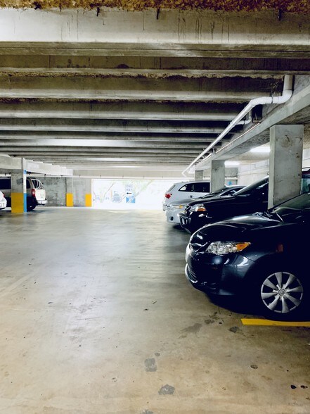 More Photos Of 8370 W Flagler St, Miami Medical For Lease