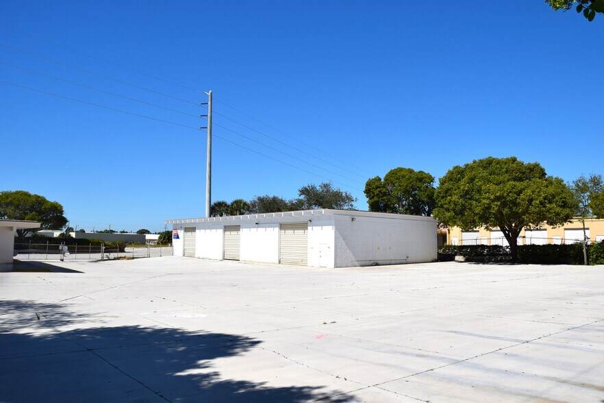 More Photos Of 281 Old Dixie Hwy, Jupiter Industrial For Sale