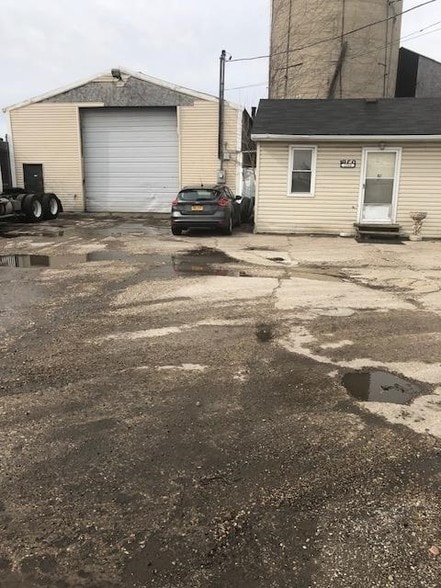 More Photos Of 1960 N Long Ave, Chicago Land For Sale