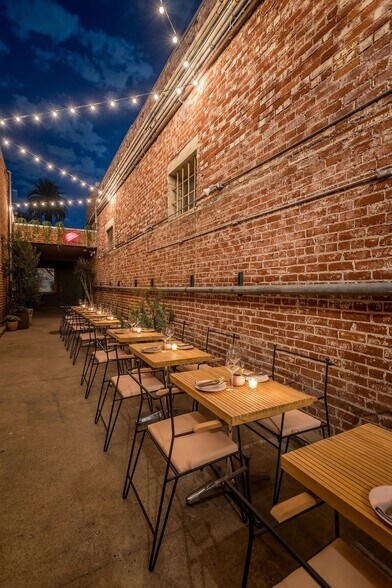 More Photos Of 1816 N Vermont Ave, Los Angeles Storefront For Lease