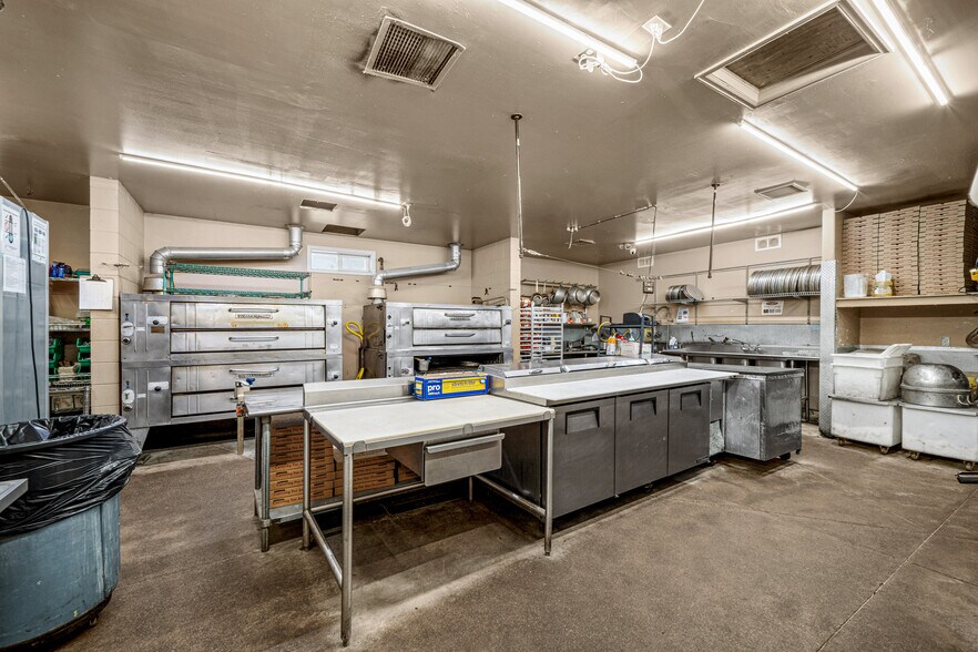 More Photos Of 105 S Tiffany Dr, Pueblo Restaurant For Sale