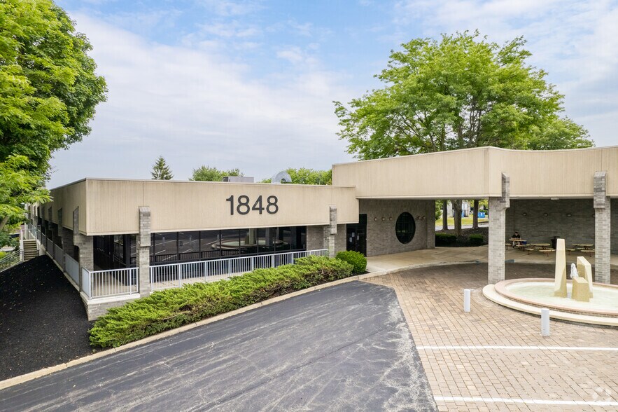 Primary Photo Of 1848 Charter Ln, Lancaster Office For Lease