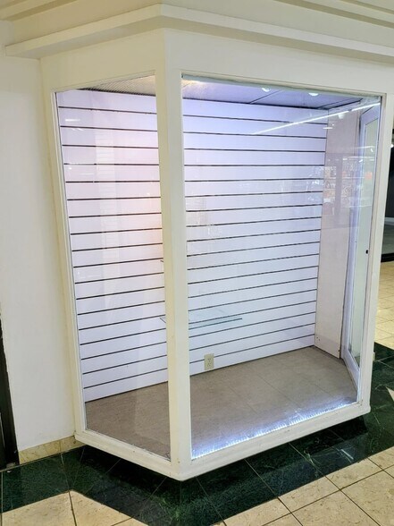 More Photos Of 777 NW 72nd Ave, Miami General Retail For Lease