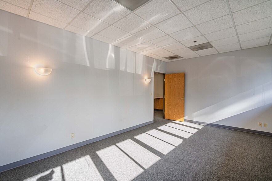 More Photos Of 2448 Guerneville Rd, Santa Rosa Medical For Sale