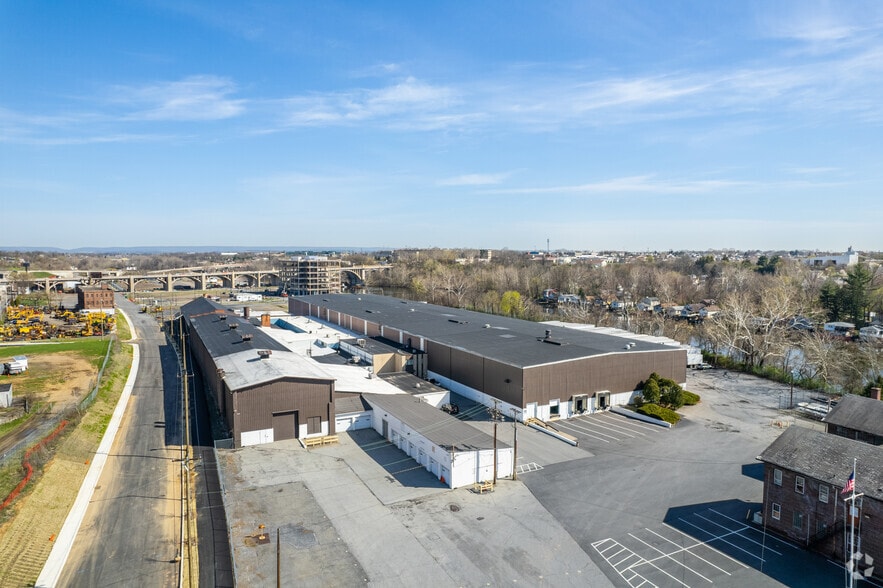 More Photos Of 1 Pump Pl, Allentown Warehouse For Lease